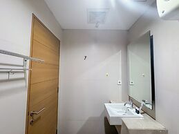 Good Location And Relaxing 1Br Apartment At Aryaduta Residence