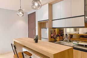 Wonderful And Homey 1Br Apartment The Empyreal Epicentrum Kuningan