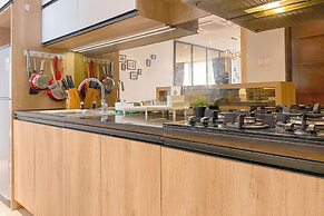 Wonderful And Homey 1Br Apartment The Empyreal Epicentrum Kuningan