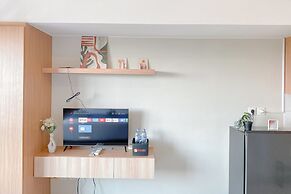 Good Location And Cozy Studio At Springlake Summarecon Bekasi Apartmen