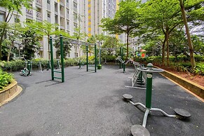 Homey And Compact Studio Apartment Springlake Summarecon Bekasi