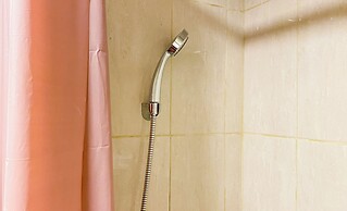 Cozy Stay Studio Apartment At Citra Living