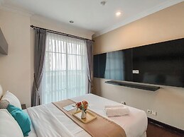 Spacious And Modern Look 3Br Bellezza Apartment