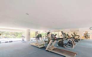 Tranquil Studio Room At Dago Suites Apartment