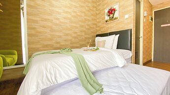 Homey And Enjoy Studio At Serpong Garden Apartment