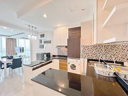 Restful And Simple 2Br At The Via And The Vue Apartment