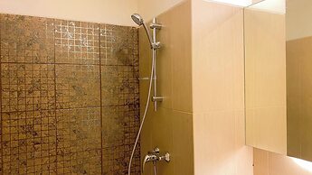 Homey Combined 3Br With Working Room At Gp Plaza Apartment