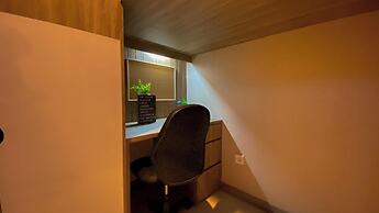 Homey Combined 3Br With Working Room At Gp Plaza Apartment