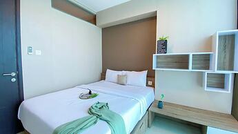 Homey Combined 3Br With Working Room At Gp Plaza Apartment