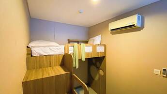 Homey Combined 3Br With Working Room At Gp Plaza Apartment