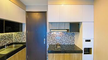 Homey Combined 3Br With Working Room At Gp Plaza Apartment