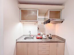 Best Price And Comfortable Living Studio At High Point Serviced Apartm