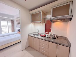 Best Price And Comfortable Living Studio At High Point Serviced Apartm