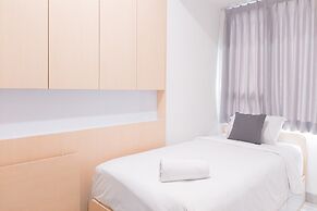 Homey And Good Place 2Br At Collins Boulevard Apartment