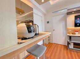 Luxurious 3Br At Gateway Ahmad Yani Cicadas Apartment