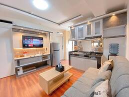 Luxurious 3Br At Gateway Ahmad Yani Cicadas Apartment