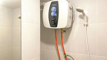 Good Place Studio Apartment At Tokyo Riverside Pik 2