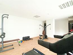 Cozy Studio At Monroe Apartment