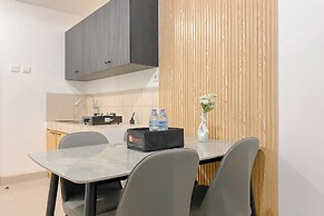 Brand New And Comfortable 2Br Apartment Kebayoran Icon
