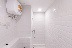 Best Deal Studio Loft At Kingland Avenue Apartment