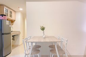 Relaxing And Cozy 2Br At Meikarta Apartment