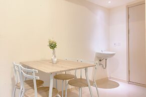 Relaxing And Cozy 2Br At Meikarta Apartment