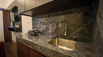 Modern And Scenic Studio At Tokyo Riverside Pik 2 Apartment