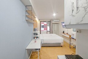 Homey And Elegant Studio At Apartment Sentraland Medan