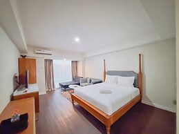 Good Deal And Comfy Studio (No Kitchen) Mataram City Apartment