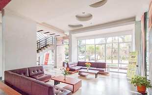 Scenic 2Br At The Edge Bandung Apartment