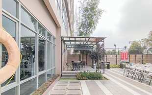 Scenic 2Br At The Edge Bandung Apartment