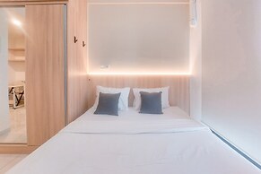 Good And Cozy Stay Studio At Sky House Alam Sutera Apartment