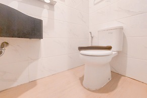 Good And Cozy Stay Studio At Sky House Alam Sutera Apartment