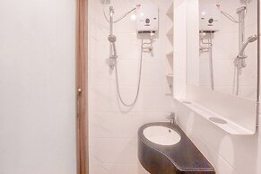 Good And Cozy Stay Studio At Sky House Alam Sutera Apartment