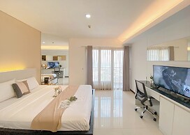 Restful And Cozy Studio Tamansari Semanggi Apartment