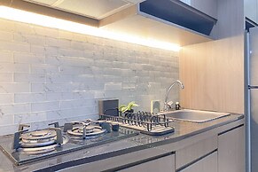 Cozy Living Studio At Vasanta Apartment