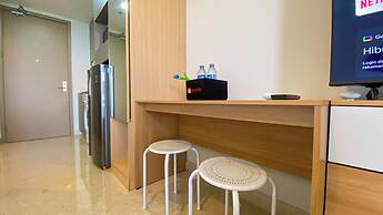 Comfort And Great Location Studio At Gold Coast Apartment