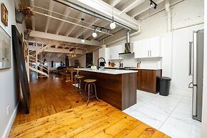 Stunning Old Montreal Penthouse