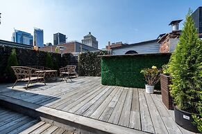 Stunning Old Montreal Penthouse