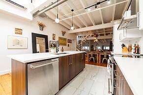 Stunning Old Montreal Penthouse