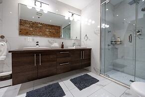 Stunning Old Montreal Penthouse
