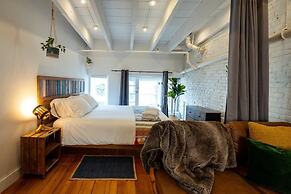 Stunning Old Montreal Penthouse