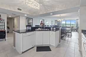 Yacht Club Villas #1-403 2 Bedroom Condo
