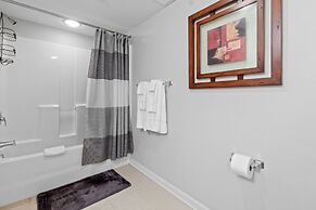 Yacht Club Villas #1-403 2 Bedroom Condo