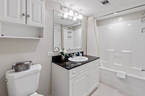 Yacht Club Villas #1-403 2 Bedroom Condo