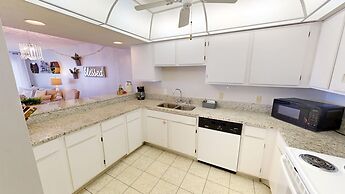 Beach House 101a 2 Bedroom Condo