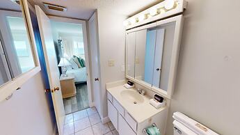 Beach House 101a 2 Bedroom Condo