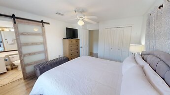 Grand Caribbean East 101 2 Bedroom Condo