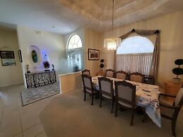 Cozy Canal 3 Bedroom Home