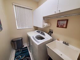 Cozy Canal 3 Bedroom Home